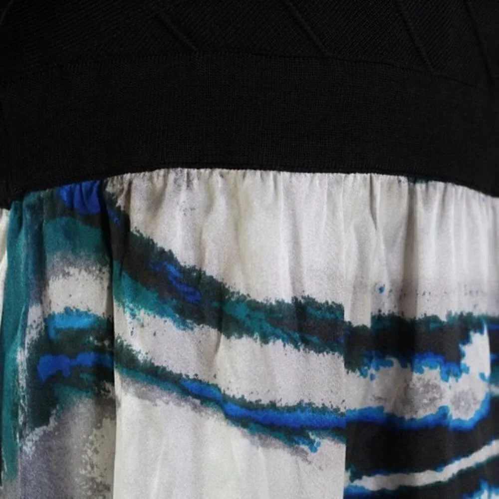BEBE dress Medium dress Gorgeous quality! Black blue and white